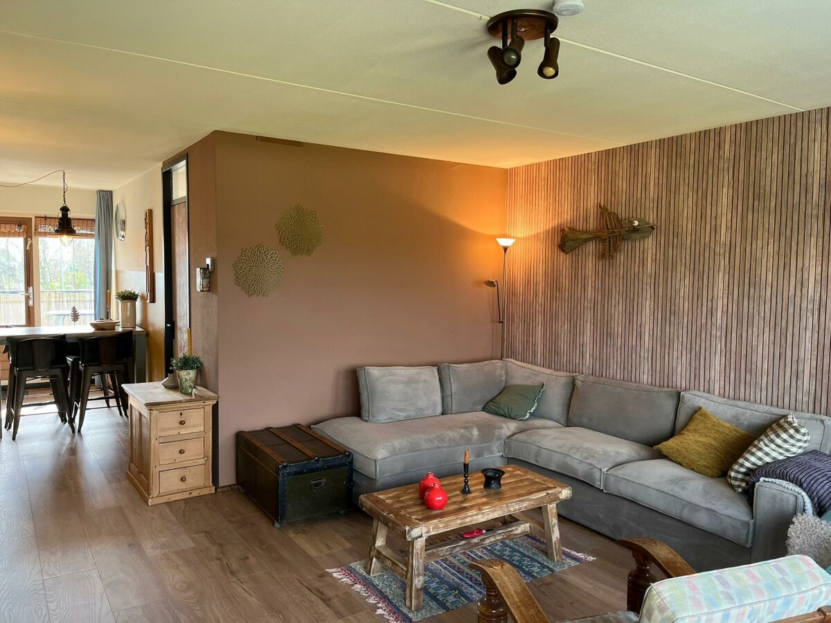 Holiday house Zeeweg 77