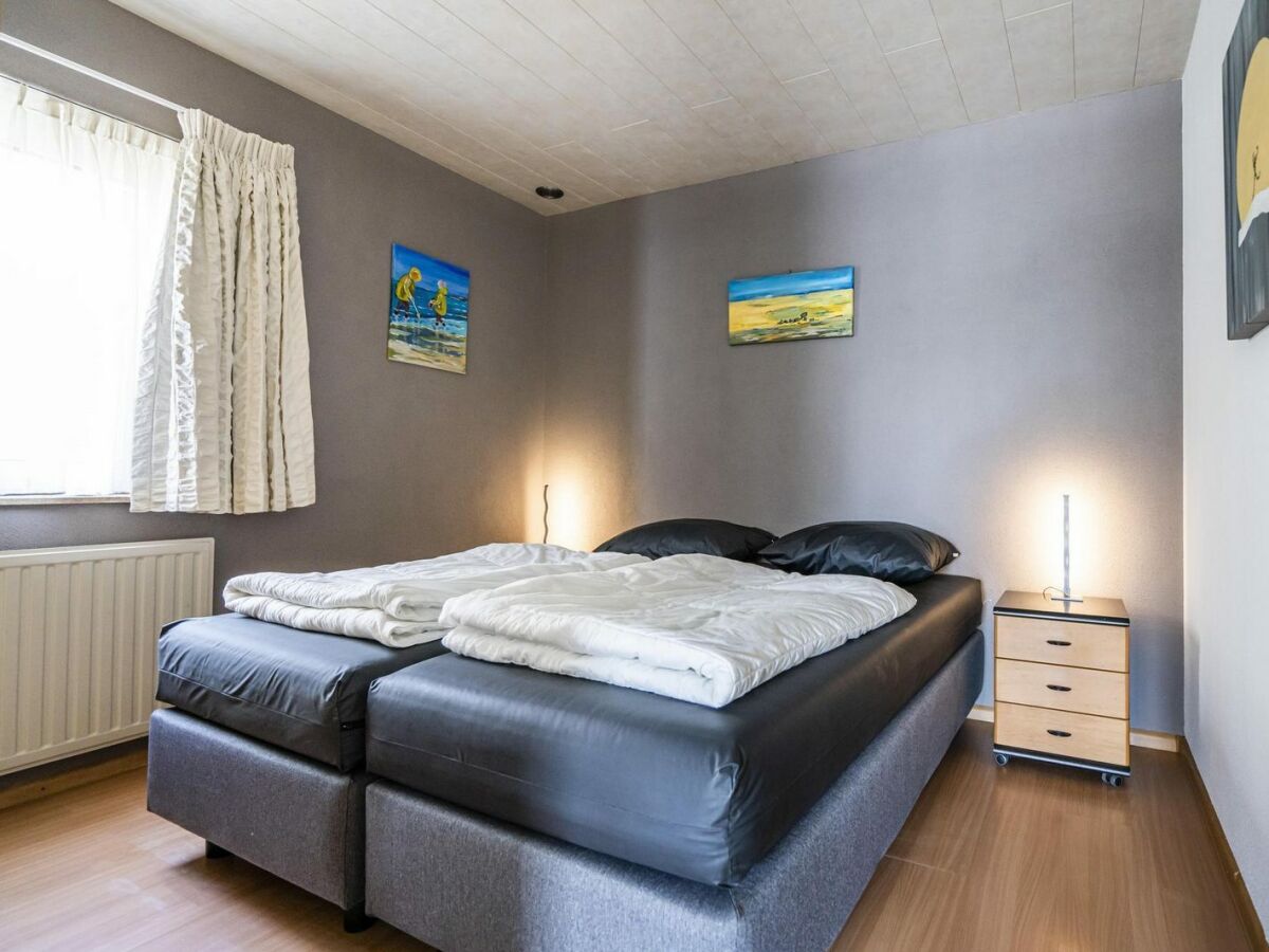 Holiday house VZ1120 Vakantiebungalow in Vlissingen - Outdoor photo 4