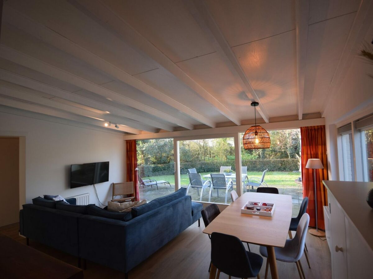 Holiday house VZ2310 Vakantiebungalow in Oostkapelle - Outdoor photo 2