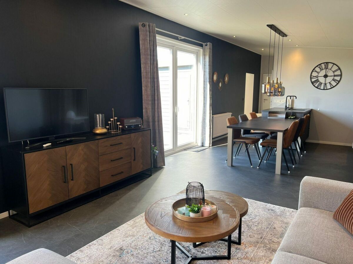 Chalet VZ2317 Luxe vakantiechalet in Scherpenisse - Outdoor photo 2