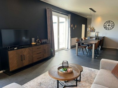 Chalet VZ2317 Luxe vakantiechalet in Scherpenisse - Outdoor photo 2