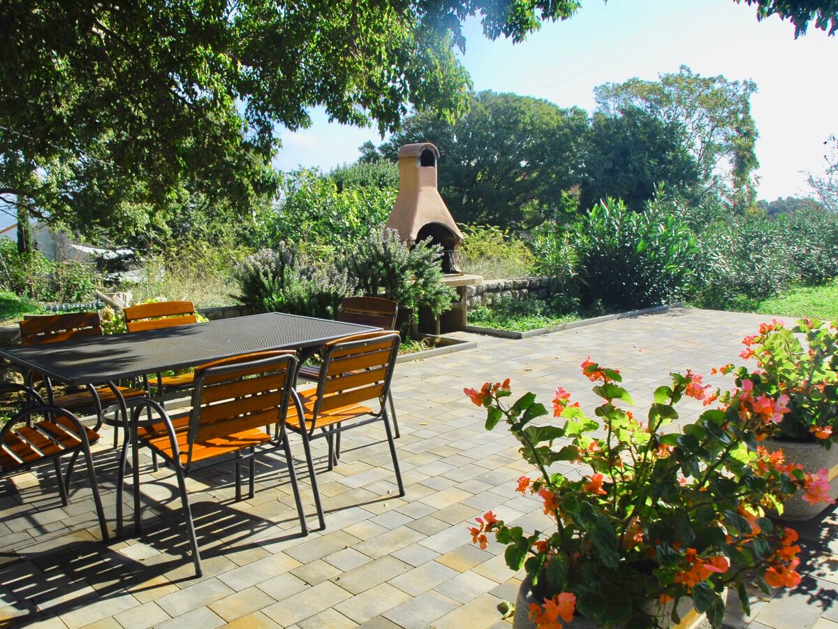 Holiday apartment BETY 300 meters from the beach