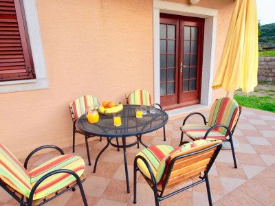 Holiday apartment BETY 300 meters from the beach - Outdoor photo 6