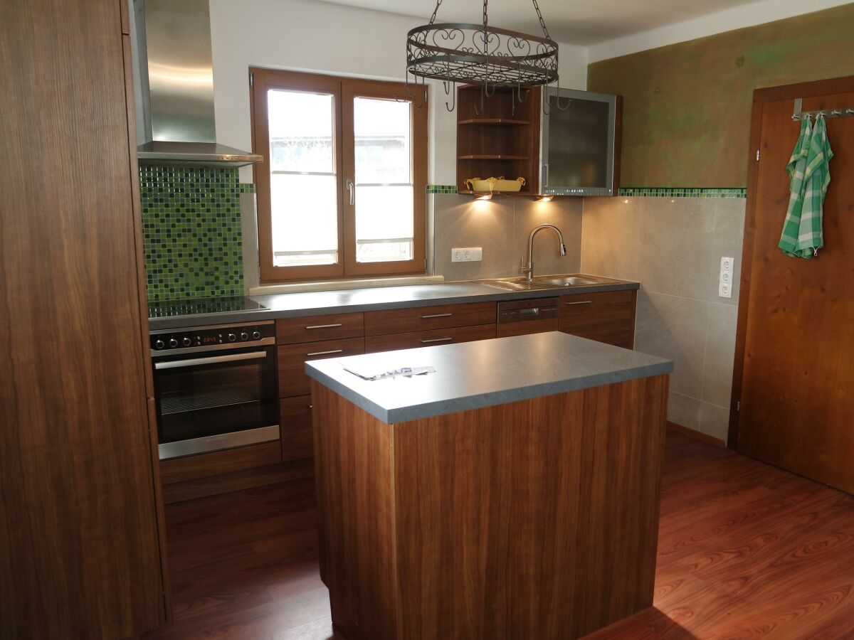 Apartment Apart Tischler