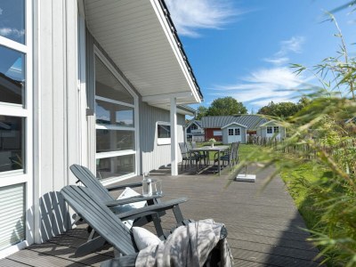 Holiday house Ferienhaus "Sansibay" Schönberg - Holm - Outdoor photo 2