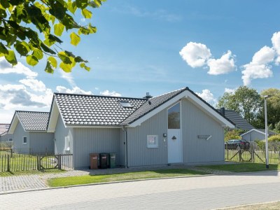 Holiday house Ferienhaus "Sansibay" Schönberg - Holm - Outdoor photo 9