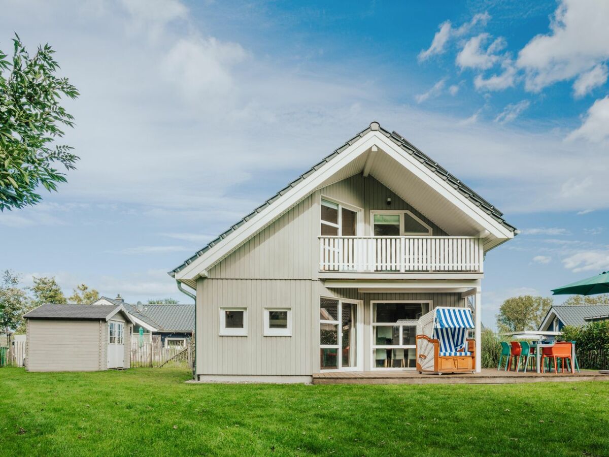 Holiday house Ferienhaus "Sorgenfrei" Schönberg - Holm - Outdoor photo 3