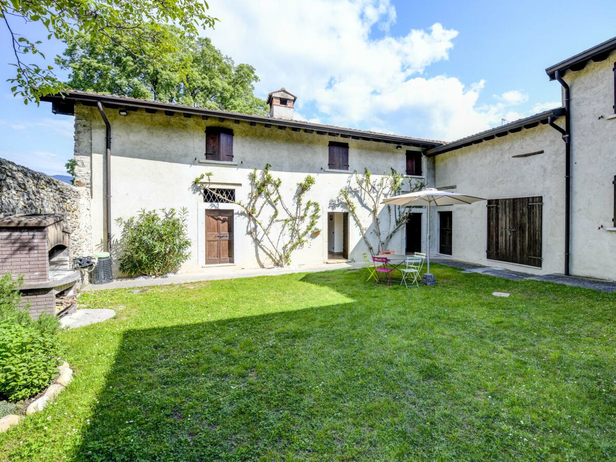 Villa Casale Lucrezia by Garda FeWo - Outdoor photo 3