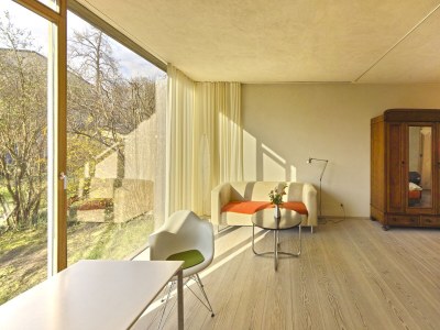 Holiday apartment Large garden apartment. - Features photo 9