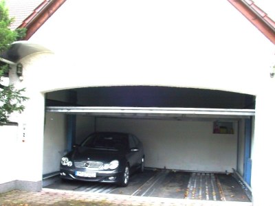 Holiday apartment noble holiday apartment with terrace in 82166 Gräfelfing-Lochham - Outdoor photo 6