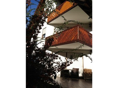 Holiday apartment noble holiday apartment with terrace in 82166 Gräfelfing-Lochham - Outdoor photo 7