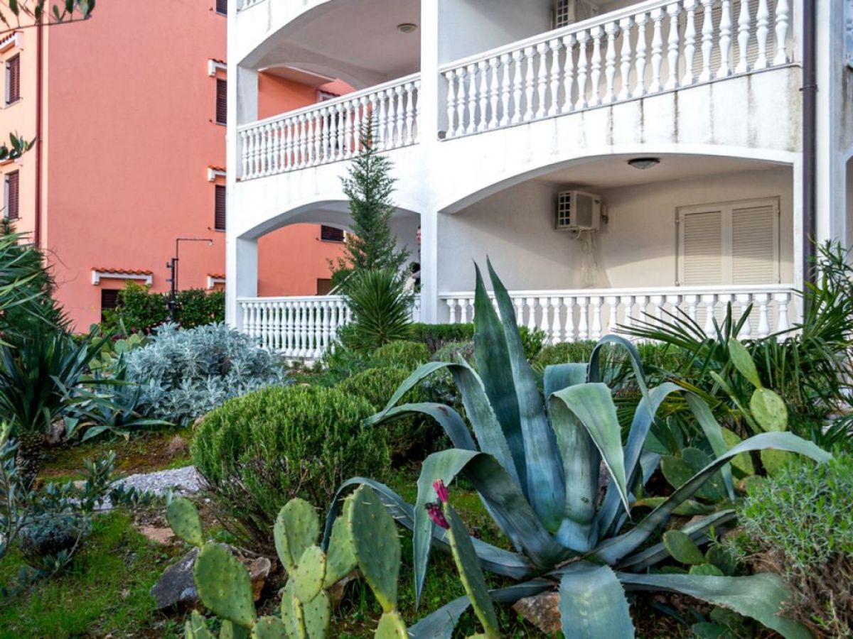 Holiday apartment Filip 1 - Outdoor photo 4