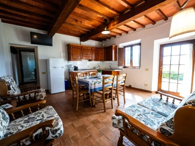 Holiday apartment 3-room holiday apartment on original vineyard with pool - Features photo 9