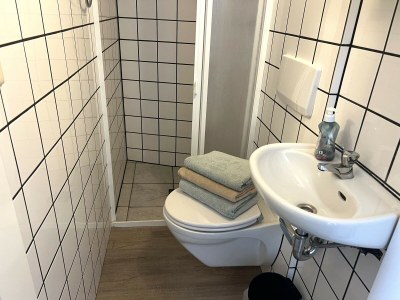 Bungalow On the water with a hot tub - Features photo 23