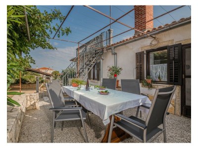 Holiday apartment Sara – Garten & Grill, in der Nähe des Sandstrandes Sv. Marek - Outdoor photo 3