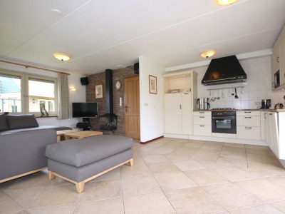 Villa The Buitenhof with conservatory - Features photo 7