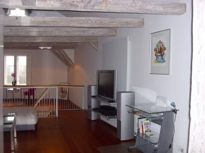 Holiday apartment warehouse loft at historic port - Features photo 12