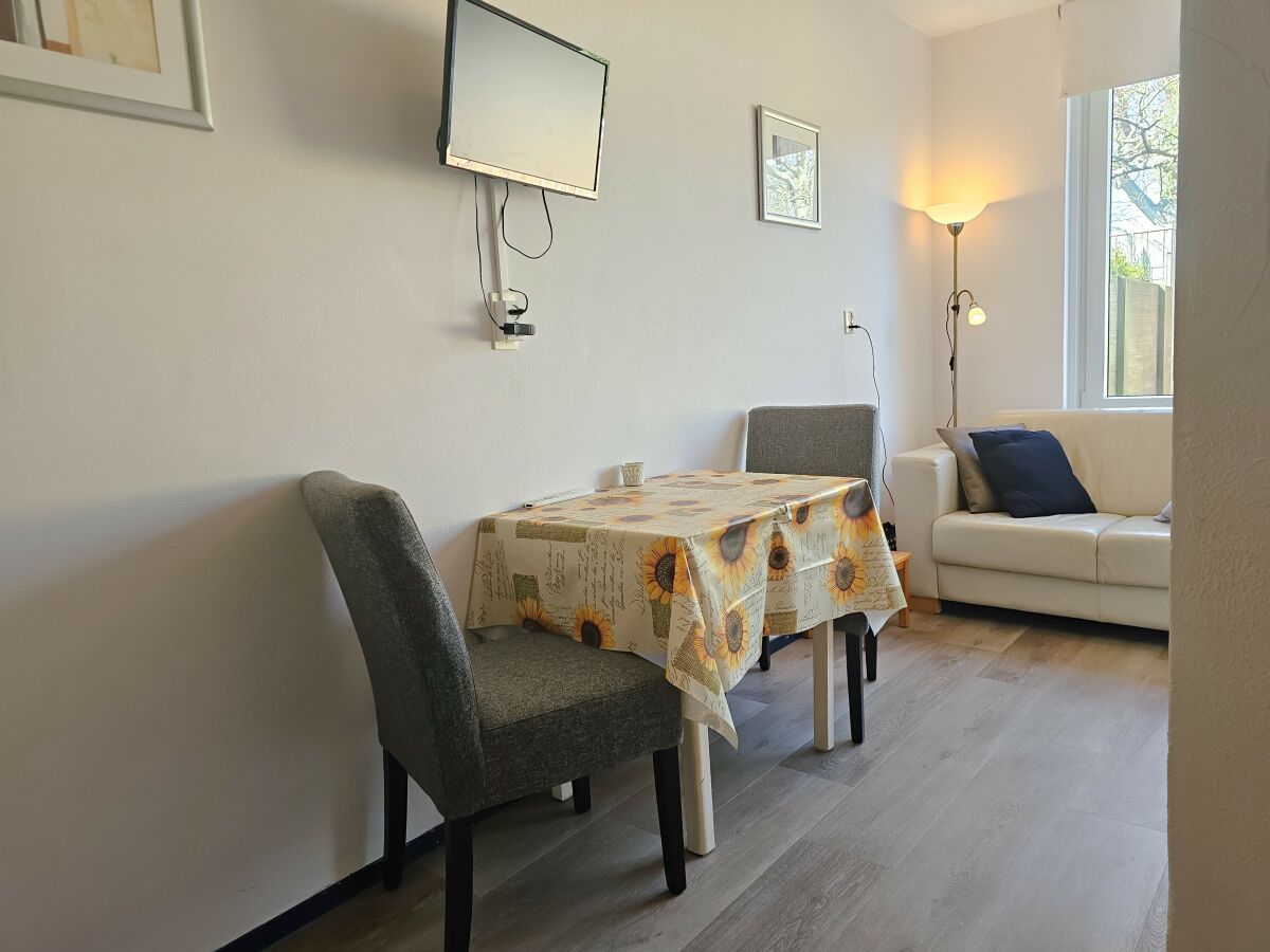 Holiday apartment Quietly located holiday apartment Domburg DO11 - Features photo 3