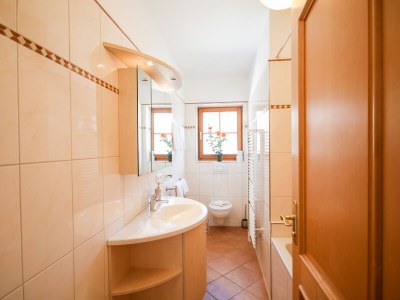 Holiday apartment Landhaus Alpenglühen H4 - Features photo 12