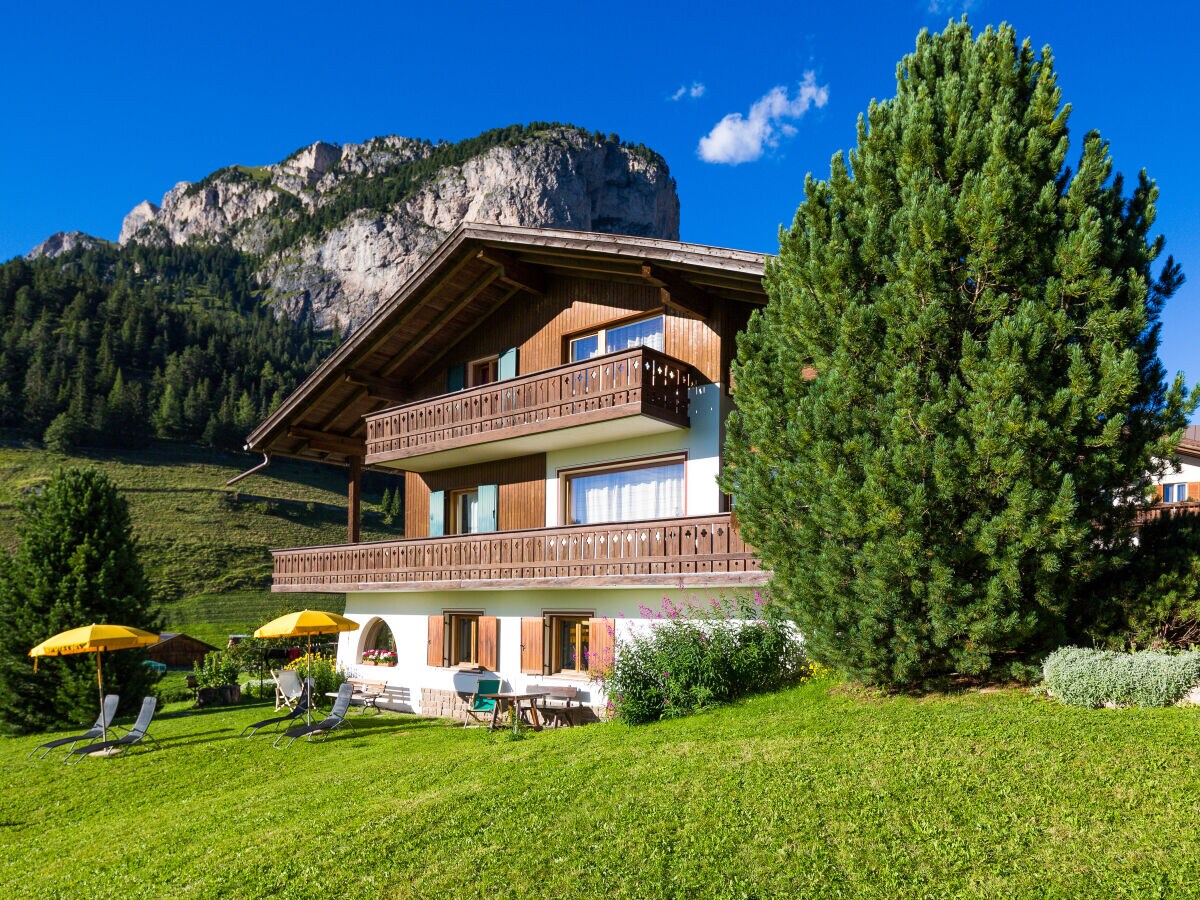 Holiday apartment Forelle "Large garden-flat"