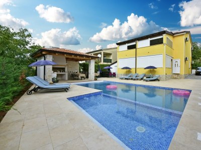 Holiday apartment Zelic - Outdoor photo 10