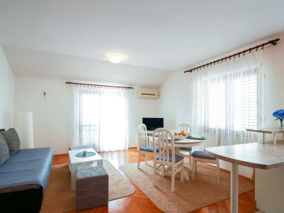 Holiday apartment Krcmar - Features photo 10
