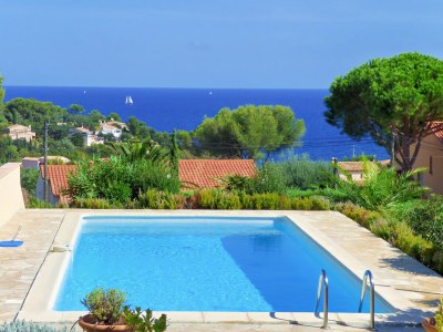 Villa with pool and fantastic sea view in Saint-Aygulf - Outdoor photo 5