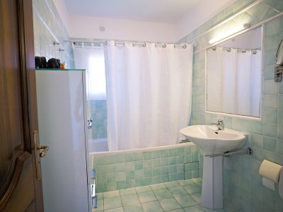 Villa with pool and fantastic sea view in Saint-Aygulf - Features photo 32