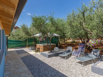 Holiday apartment Vacation Apartment GD in Villa Tina - Outdoor photo 4