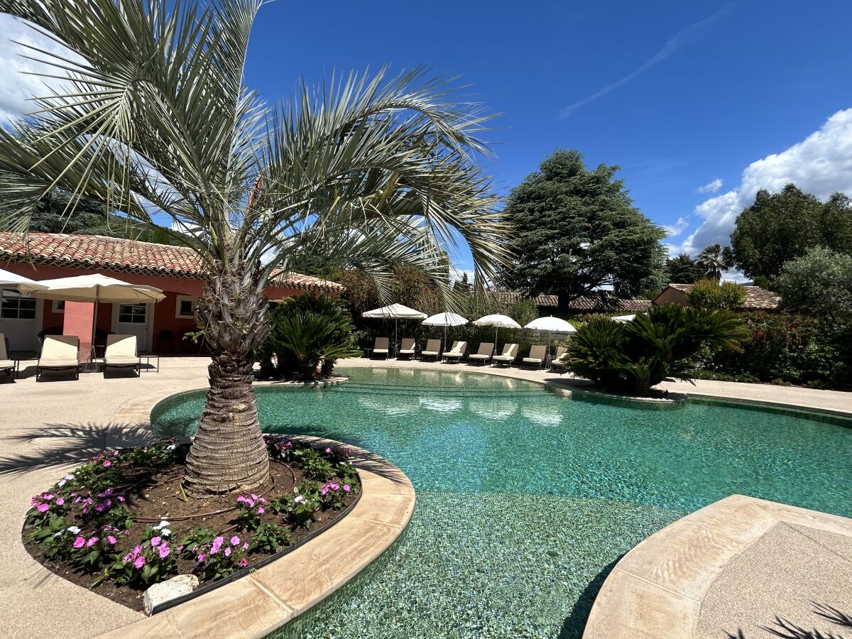 Villa Lou Colombier in Domaine de Respelido - Outdoor photo 4