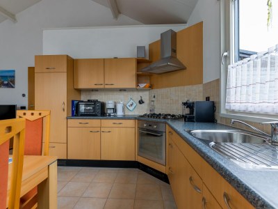 Bungalow Wilgenroos im Vakantiepark De Groote Vliet - Features photo 19