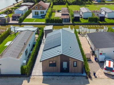 Chalet Wilgenroos in Wervershoof - Chalet