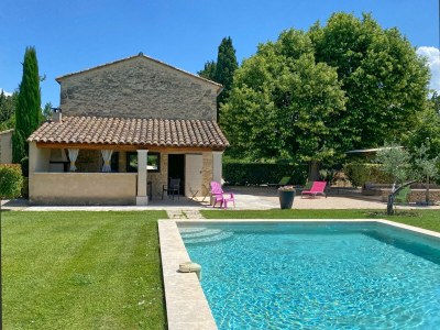 Holiday house with pool in Provence in L'Isle-sur-la-Sorgue - Outdoor photo 3