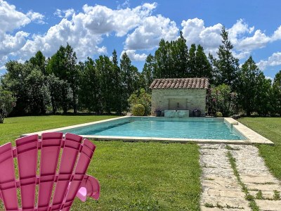 Holiday house with pool in Provence in L'Isle-sur-la-Sorgue - Outdoor photo 8