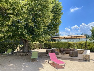 Holiday house with pool in Provence in L'Isle-sur-la-Sorgue - Outdoor photo 15