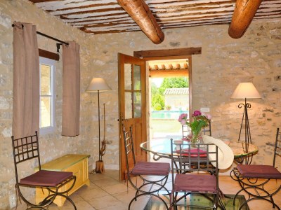 Holiday house with pool in Provence in L'Isle-sur-la-Sorgue - Features photo 22
