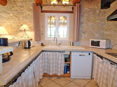 Holiday house with pool in Provence in L'Isle-sur-la-Sorgue - Features photo 24
