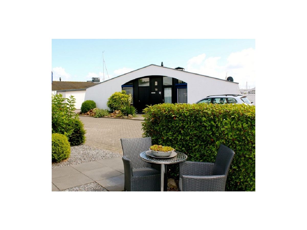 Bungalow Waterfront bungalow (AQ18) - Outdoor photo 2