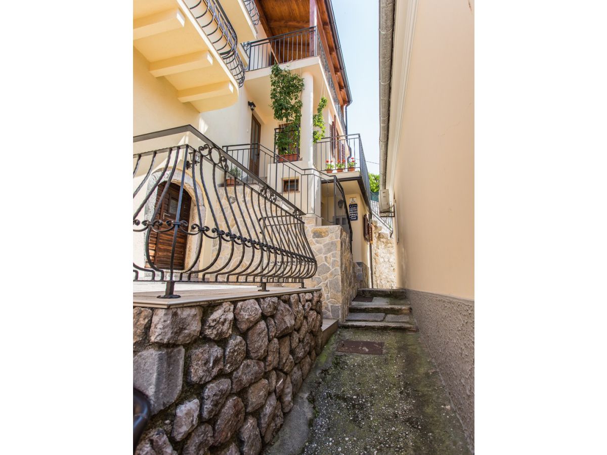 Holiday house Antonio – 3 Schlafzimmer, 3 Badezimmer, Altstadt von Vrbnik - Outdoor photo 3