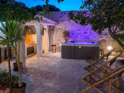 Holiday house LUPE in Sukošan - Holiday house