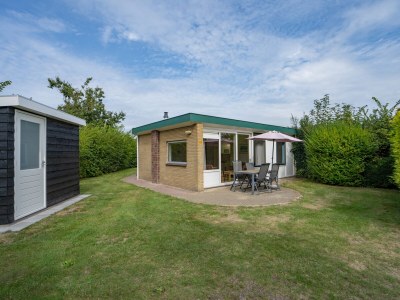 Bungalow Uterste Coogh in Den Burg - Bungalow