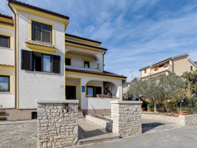 Apartment Matosevic No. 4 - Outdoor photo 2