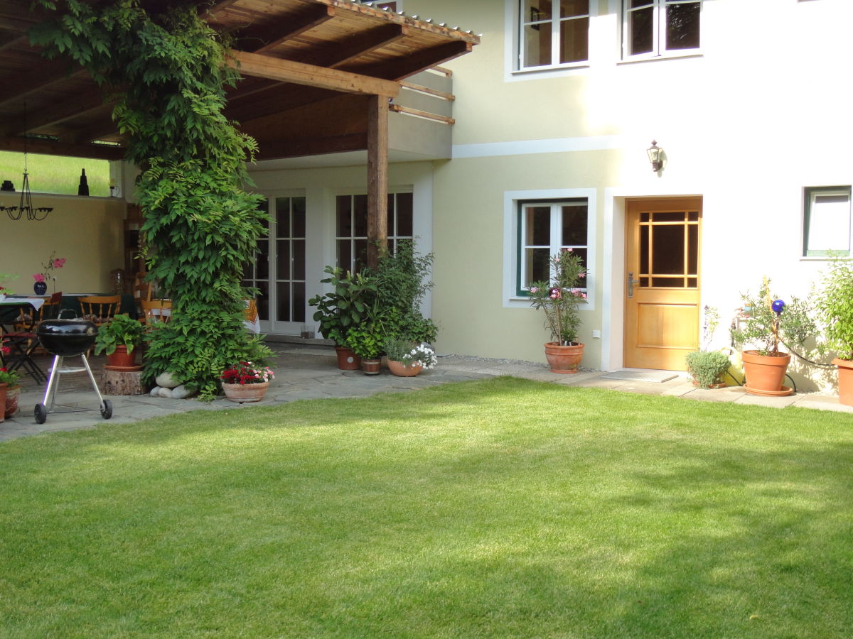 Holiday apartment Arztmann-Nussbaum Cottage - Outdoor photo 3