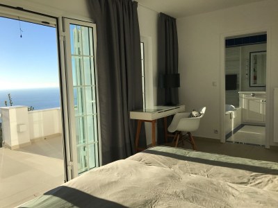 Villa Olympia - Features photo 10