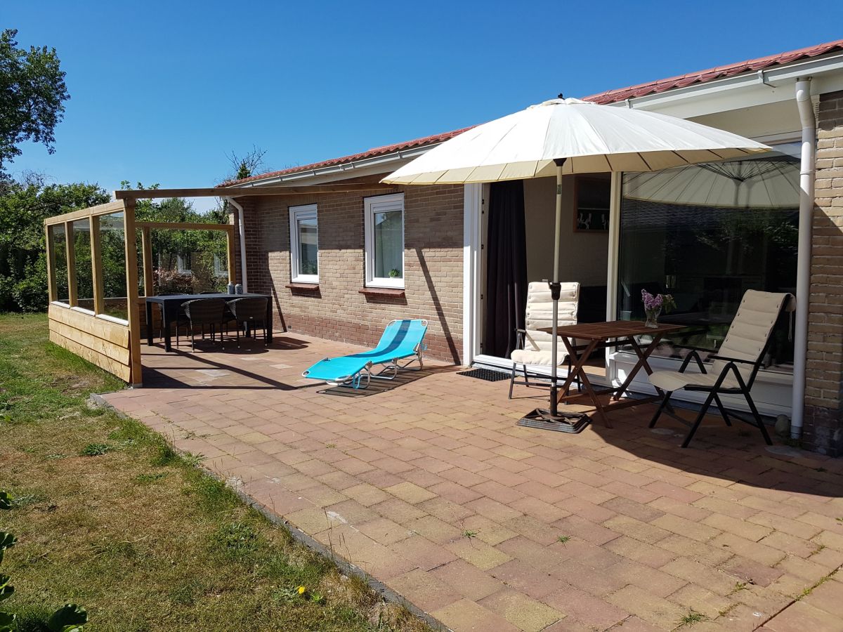 Holiday house De Zilvermeeuw - Outdoor photo 2